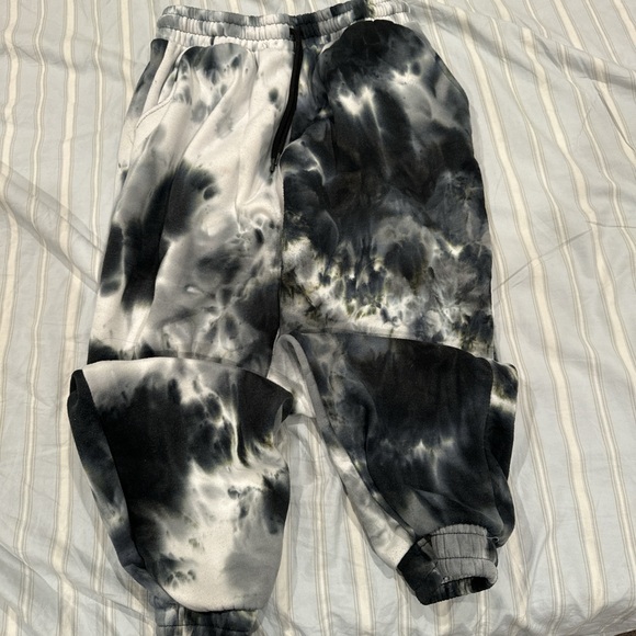 Sweatpants bundle - Picture 2 of 4